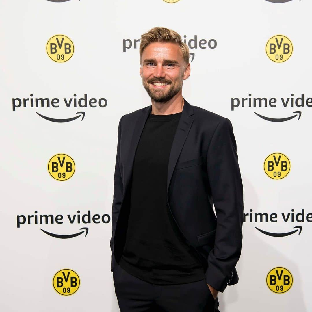 ボルシア・ドルトムントさんのインスタグラム写真 - (ボルシア・ドルトムントInstagram)「👔 Suit up for 👉 #insidebvb 📽  @primevideosport #ad #werbung #bvb #borussiadortmund #marcoreus #romanbürki #marcelschmelzer #manuelakanji #axelwitsel #thomasdelaney」8月15日 4時22分 - bvb09