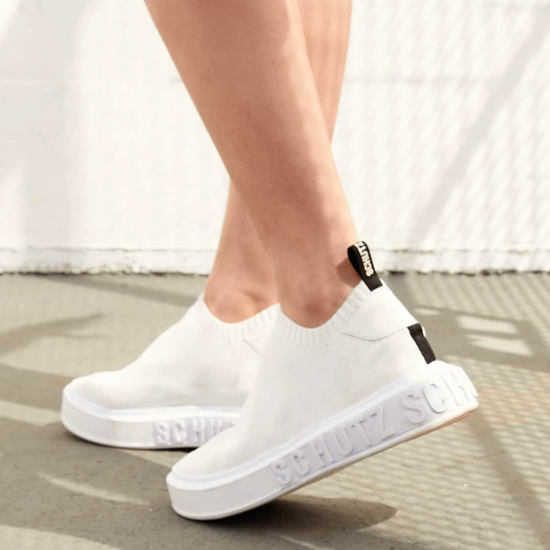 Schutzのインスタグラム：「IT SCHUTZ: all I need #schutzsummer #itschutz」