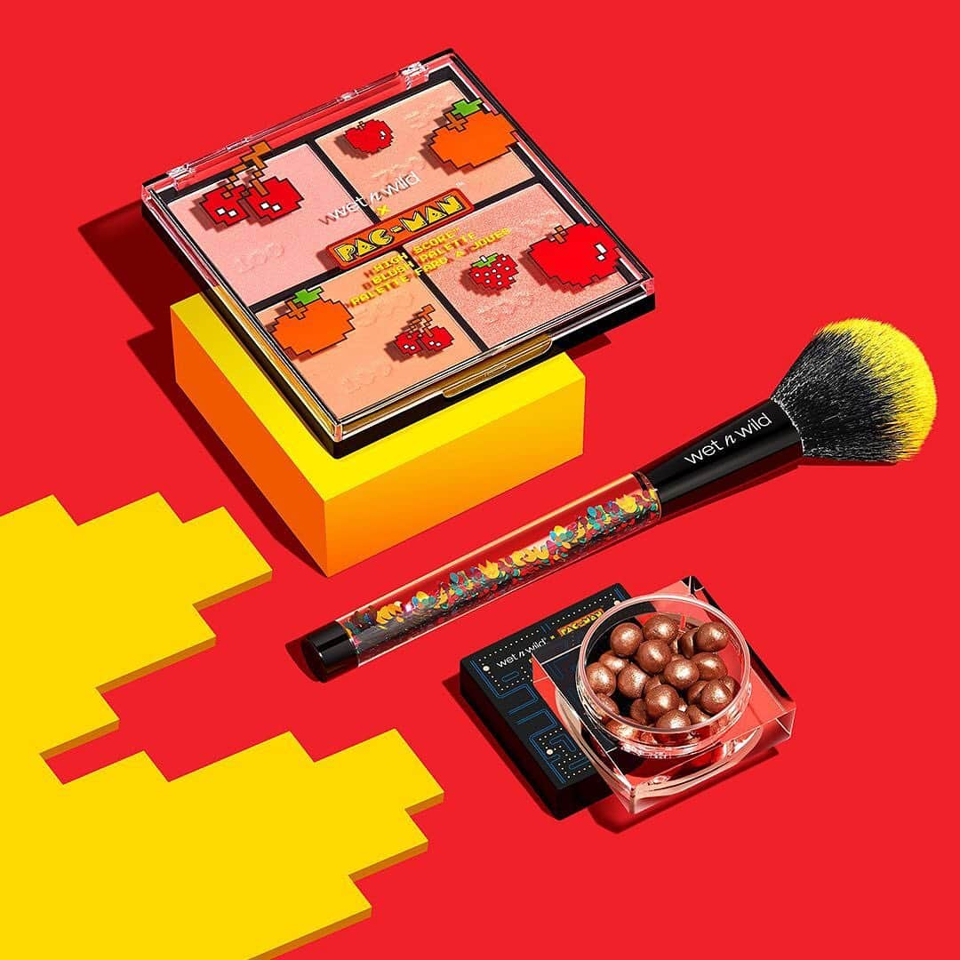 wet'n wild beautyさんのインスタグラム写真 - (wet'n wild beautyInstagram)「Sublime color and glowing highlights... whatever your look. Shop our website for the PAC-MAN Powder Kit. ✨ 🌟⠀ .⠀ .⠀ .⠀ #wetnwildbeauty #wetnwildxpacman #wetnwildpacman #blush #blushbrush #brushes #makeupbrushes #makeupbrush #bronzer #glow」8月15日 4時11分 - wetnwildbeauty