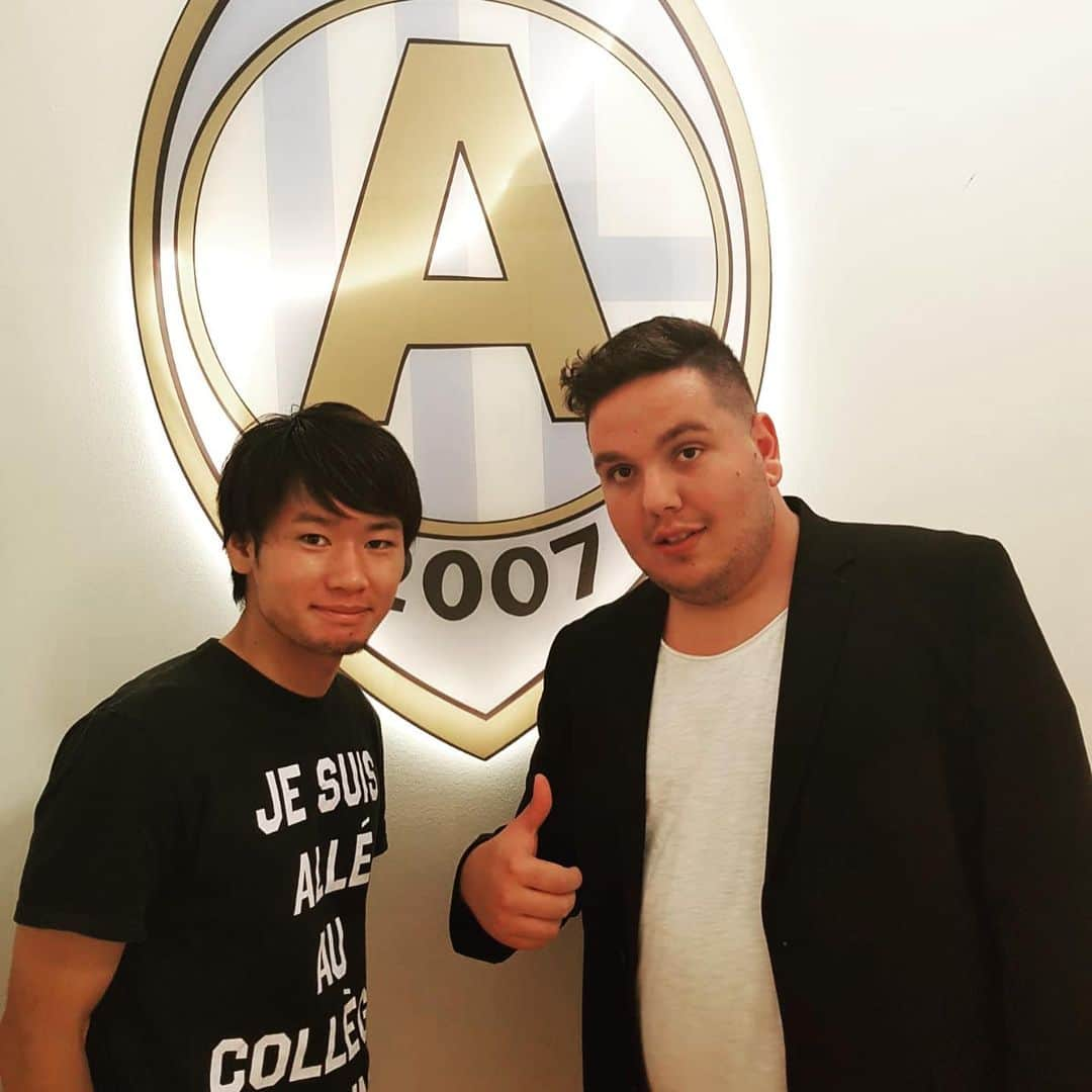 高橋壮也さんのインスタグラム写真 - (高橋壮也Instagram)「この度スウェーデン一部のAFC eskilstunaと、契約することになりました。 自分の夢であった海外挑戦ができることを嬉しく思っています。 最終的には、10人くらいのトライアウト生が来て、最後の試合では、11人中8人が知らない選手でしたが、なんとか粘り強くやり、契約することになりました。 とりあえず楽しく色んなことにチャレンジしていけたら良いと思っています。  Everything is up to me  Things are looking up If I’m forced to say something  I could learn from my past mistake  It was not easy  But I did best  Thank you for giving me some opportunity. Just break a leg Just do it and just keep it .」8月14日 19時21分 - soya.takahashi3