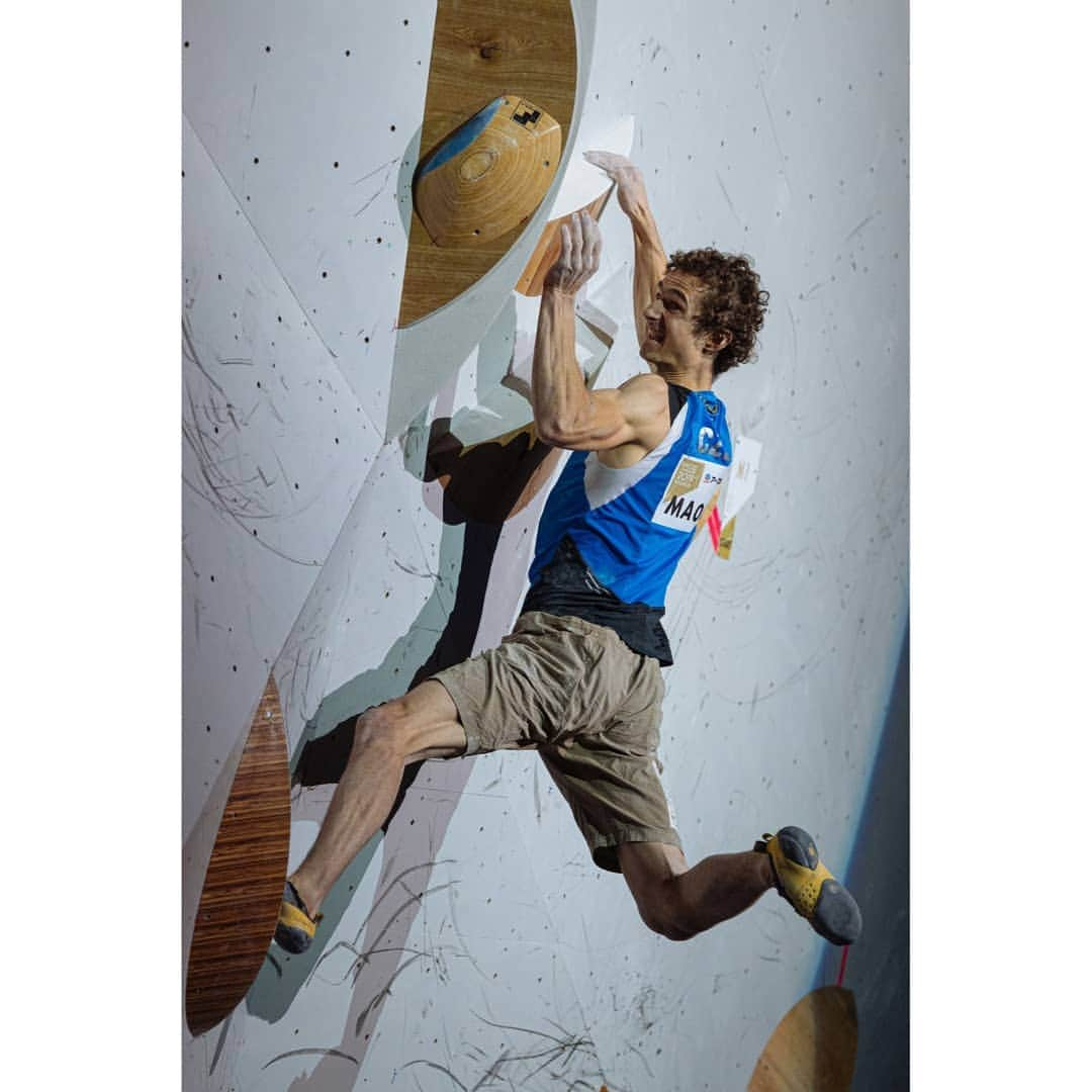 アダム・オンドラさんのインスタグラム写真 - (アダム・オンドラInstagram)「Time is running so fast at the World Championships. Yesterday started great. I won bouldering semifinal, but ended up on the other side of the field in the finals.  Well, I could see I still have a lot to learn in the modern bouldering. Pics from the first problem in the finals, the only time I could into the starting position and the only problem where I could realistically see a chance of getting the top. Unfortunately I did not manage to repeat the starting position. I do not even think I freaked out from the pressure, this particular set of problems was just really hard for me. Congrats to @tomoa_narasaki, very well deserved win. @montura_official @blackdiamond @lasportivagram @gardatrentino @mazagrande  Pics by @lukasbiba」8月14日 19時14分 - adam.ondra