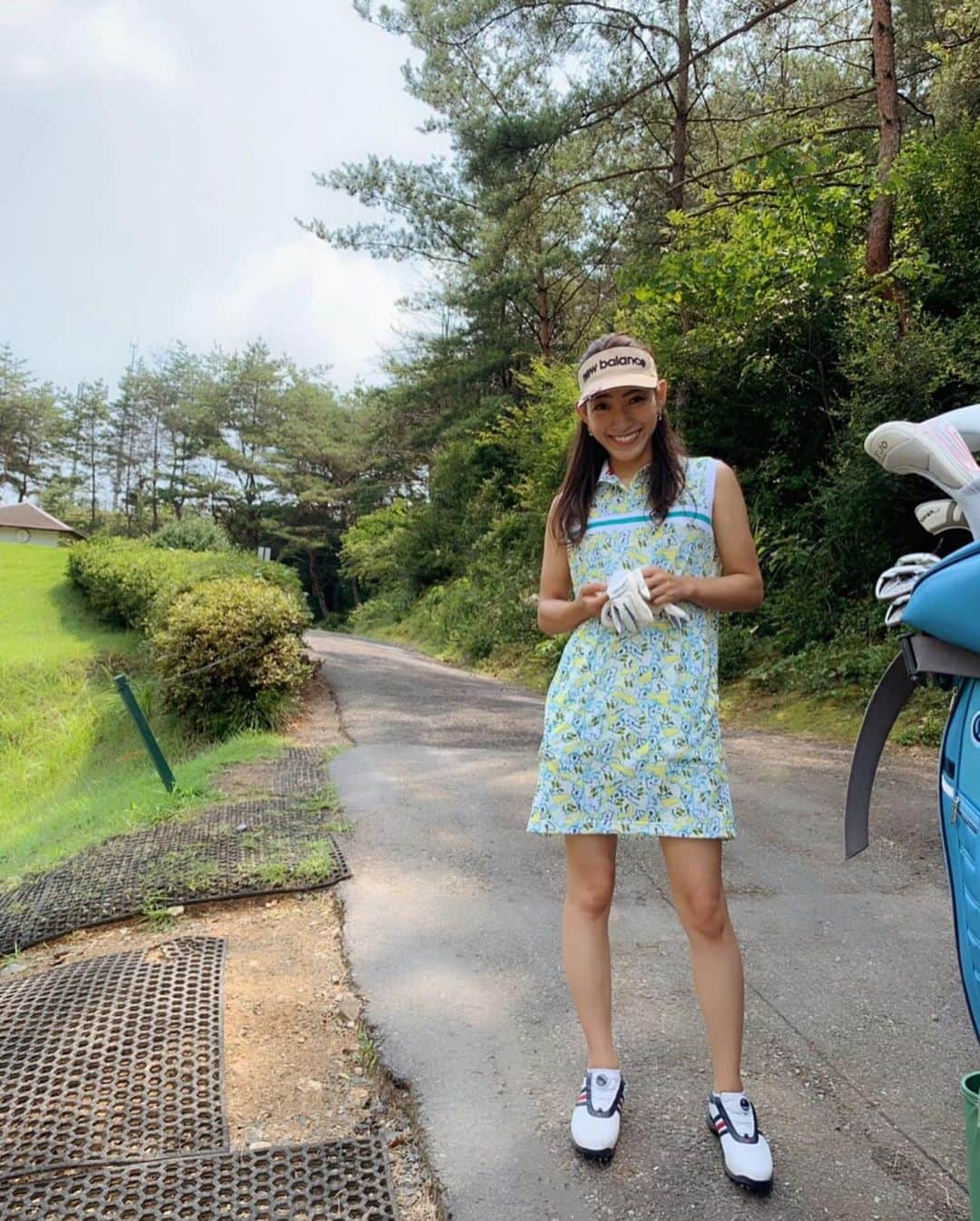 那須愛里さんのインスタグラム写真 - (那須愛里Instagram)「ゴルフコーデ⛳️🏌️‍♀️ . 不調すぎた🤦🏽‍♀️ 1年に2回くらいしかコース行けてないので、 ちゃんと行こうと思った日⛳️ →夏織ちゃん夫婦とゴルフ行けて楽しかったぁー♡♡ ムービーには楽しかった舞が…💃 . OP&HAT// @new_balance_japan @newbalancegolf_japan SHOES// @adidastokyo @adidas @adidasgolf  GLOBE// @fila_japan_official . . #fashion #instafashion﻿﻿﻿﻿﻿﻿﻿﻿﻿﻿﻿﻿﻿﻿﻿﻿﻿﻿﻿﻿﻿﻿﻿﻿﻿﻿﻿﻿ #coordinate #outfit #ootd﻿﻿﻿ #fashionlover﻿﻿﻿﻿﻿﻿﻿﻿﻿﻿﻿﻿﻿﻿﻿﻿﻿﻿﻿﻿﻿﻿ ﻿﻿﻿ #162cm #162センチコーデ﻿﻿﻿﻿﻿﻿﻿﻿﻿﻿﻿﻿﻿﻿﻿﻿﻿﻿﻿﻿﻿﻿﻿﻿﻿﻿﻿﻿ #GOLF #ゴルフ #ゴルフ女子 #ゴルフ初心者  #ゴルフ好き #ゴルフコーデ」8月14日 19時15分 - aaairixoxo