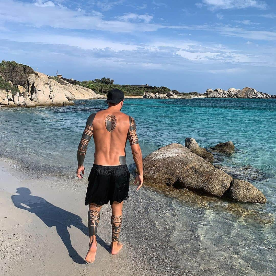 マルコ・ボリエッロのインスタグラム：「Ciao Sardegna....sempre nel mio ❤️💙🇮🇹 #summer2019」