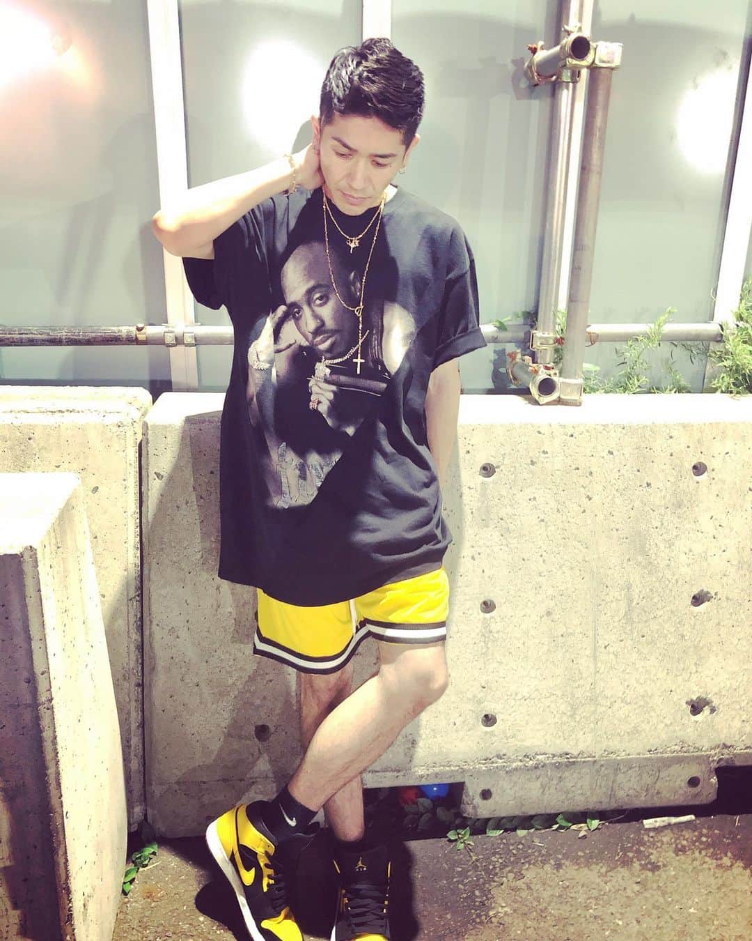 のインスタグラム：「. Big thanks✨🙇‍♂️🙏. . @comprex_official . @amour_stores . @ta__ka19 . . #2pac #tシャツ #comprex」
