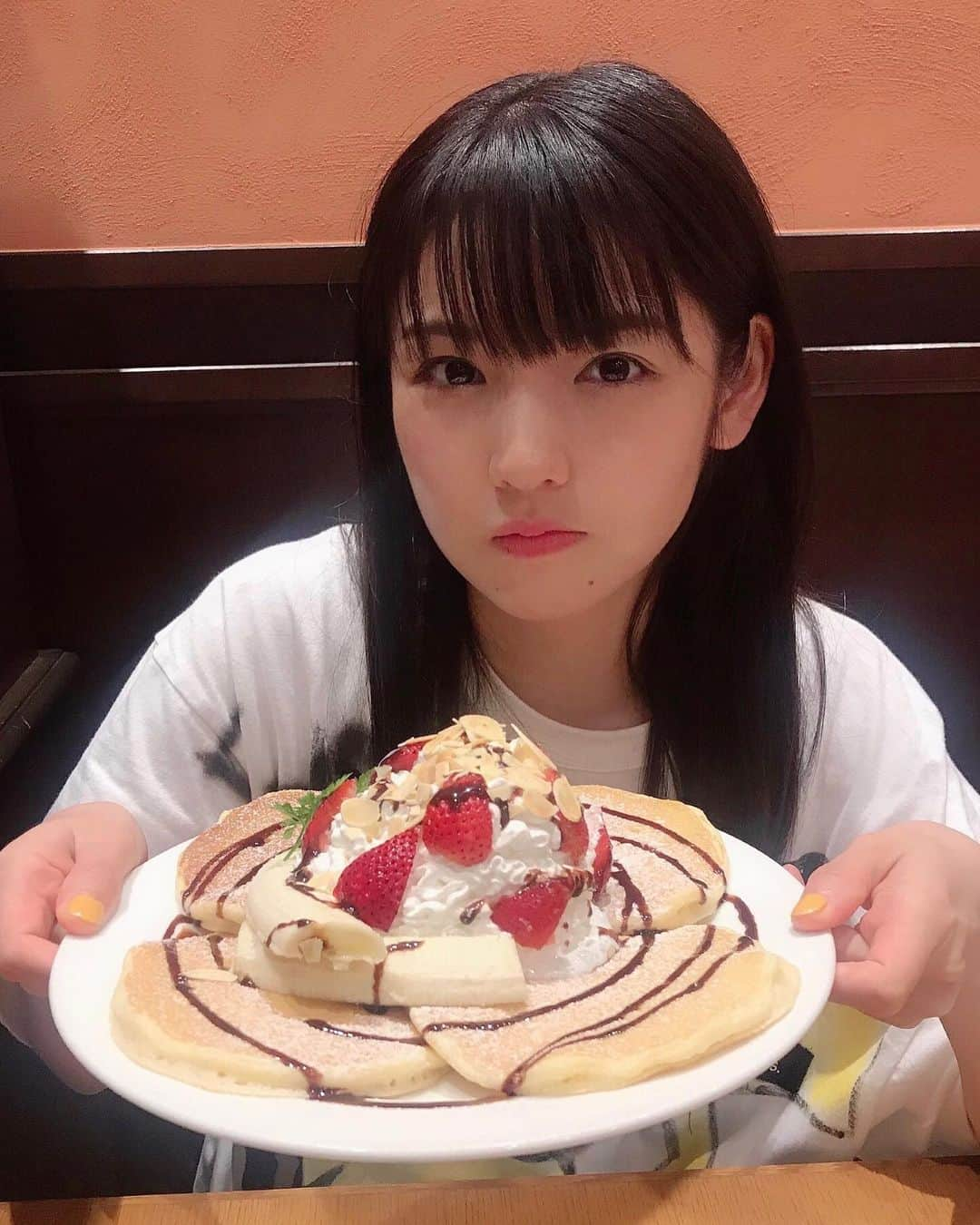 道重さゆみさんのインスタグラム写真 - (道重さゆみInstagram)「🍓🍓🍓🍓🍌🥞」8月14日 19時58分 - sayumimichishige0713