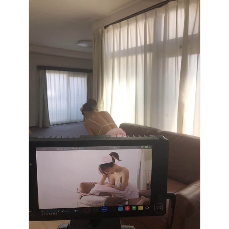 福田琴美さんのインスタグラム写真 - (福田琴美Instagram)「今週末 8/16（金）深夜0時～ 「#透明彼女 season9」出演回です🥰💓 是非観てね( ✌︎'ω')✌︎！ （毎週金曜深夜0時～レギュラー放送です）初回放送を見逃しても再放送もあるのでV☆パラHPをチェック！ . . . #女優 #グラビア #グラドル  #グラドル自画撮り部 #撮影 #サロモ  #撮影モデル  #girl #インスタグラビア #美女図鑑 #ビジョビ  #横乳 #巨乳 #sexy #東京lily #下乳  #撮影会 #水着 #下着 #沖縄  #下乳シリーズ #イメージdvd #ことみっくす  #イメージビデオ #fカップ #プール #ロケーションフォト」8月14日 20時26分 - kotomi_fukuda