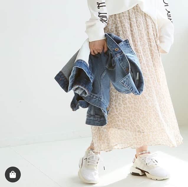 のインスタグラム：「スポーティなアイテムを取り入れて旬なバランスに﻿ ﻿ T-shirt[Spick & Span]¥8,500+tax﻿ Skirt[Spick & Span]¥18,000+tax﻿ Jacket[Spick & Span)¥15,000+tax﻿ ※9月上旬入荷予定﻿ Sneakers[adidas]¥12,000+tax﻿ ﻿ ﻿ #tshirt #skirt #jacket #denimjacket #sneakers #adidas #spickandspan #baycrews #ロゴT #ロンT #レオパード #Gジャン #スニーカー #スピックアンドスパン #ベイクルーズ #2019ss_baycrews ﻿﻿﻿﻿﻿﻿﻿﻿﻿﻿﻿﻿﻿﻿﻿﻿﻿﻿﻿﻿﻿﻿﻿﻿﻿﻿﻿﻿﻿﻿﻿﻿﻿﻿﻿﻿﻿﻿﻿ #baycrews40周年」