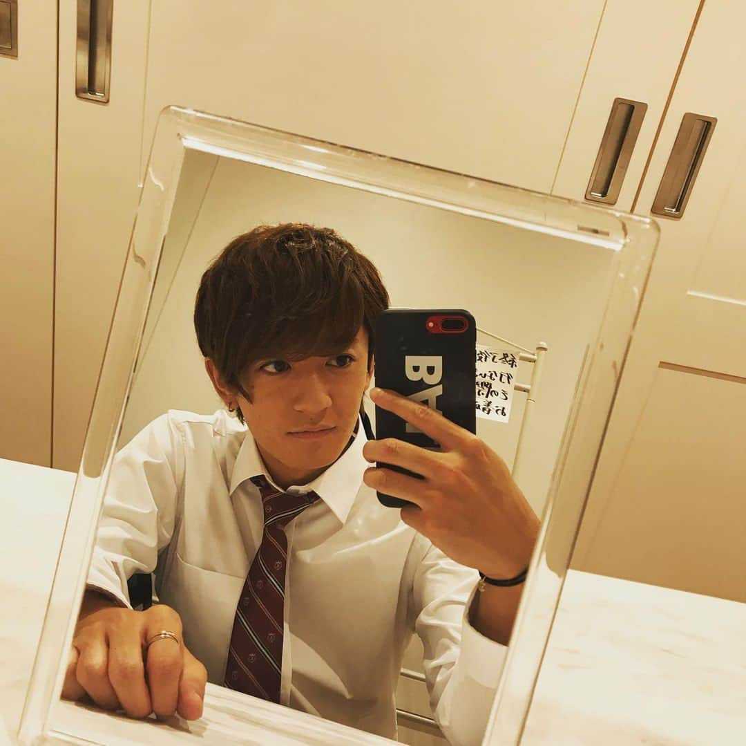 大倉士門さんのインスタグラム写真 - (大倉士門Instagram)「こないだ仕事で制服を。。 26歳で制服。 制服歴14年。」8月14日 20時57分 - shimonsmile