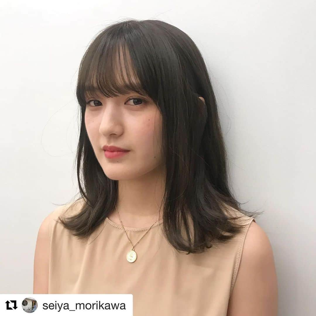 THROW 【スロウ】さんのインスタグラム写真 - (THROW 【スロウ】Instagram)「#Repost @seiya_morikawa with @get_repost ・・・ #フロントパーマ で楽ちんセット。 毎日絶対楽にできます . #ブリーチ  #ハイライト#マッシュショート#グレージュ #撮影 #大阪美容室#カフェ #心斎橋美容室 #本町美容室 #淀屋橋美容室  #HAPPY #ショートカット #ベージュ  #RUCCA#Osaka#cut #nail#Hair#Shooting#l4l#f4f#instagood #美容室#本町美容室 #followme #スロウカラー  #ヘアアレンジ #アレンジ動画」8月14日 20時52分 - throwcolor