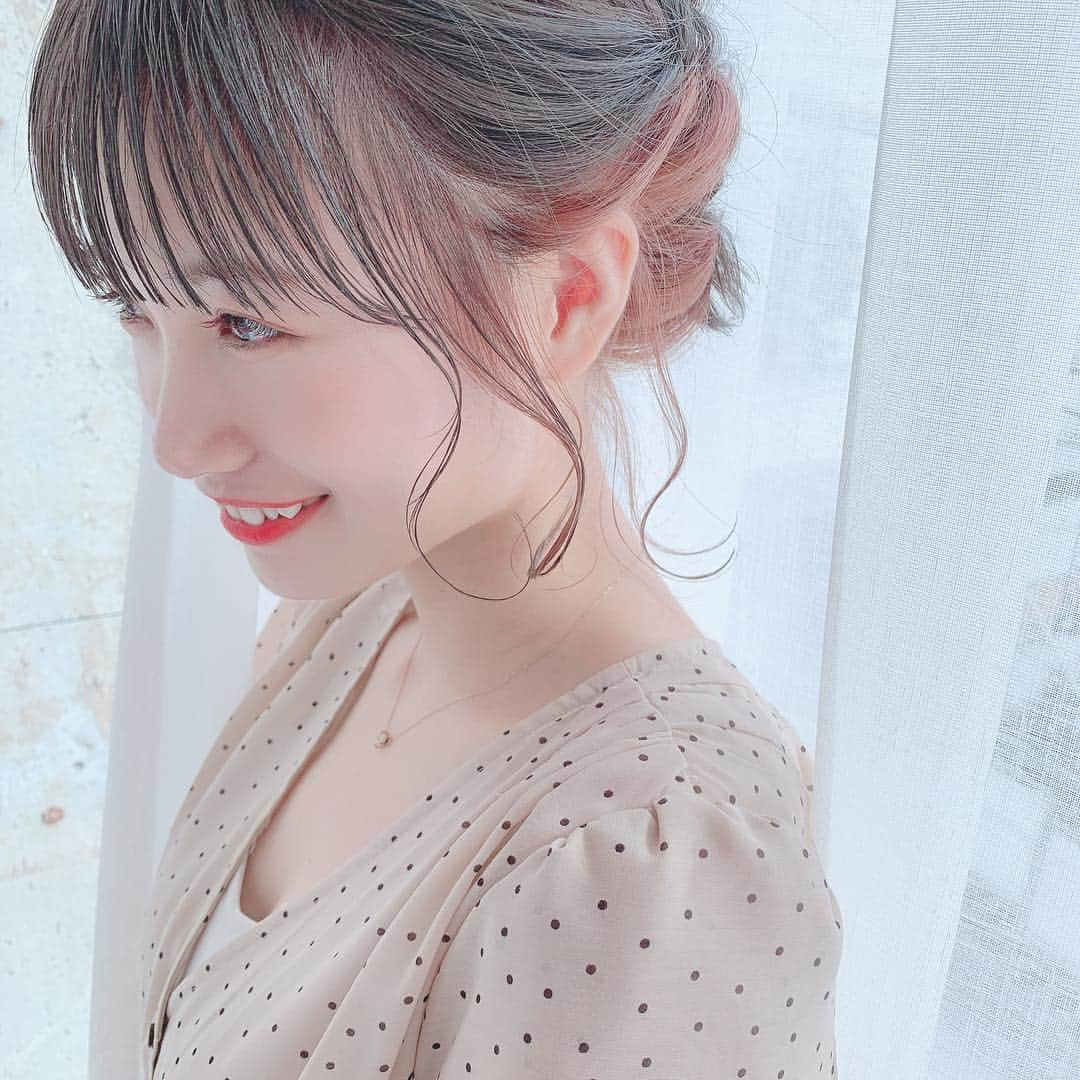 朝長美桜さんのインスタグラム写真 - (朝長美桜Instagram)「#わたるマジック アレンジもして頂いたよ〜﻿ ﻿ 浴衣にも相性ぴったりなアレンジ🥰﻿ くるりんぱするだけだから簡単そうだったよ💫✨﻿ 練習してみる💪﻿ ﻿ カラーは、﻿ シャーベットミントと﻿ インナーカラーはラベンダーアッシュだよ〜💜﻿ ﻿ 最後、動画もあるからスワイプして見てね👀🧚‍♀️﻿ ﻿ #わたるマジック#わたるフィルター#ヘアアレンジ#浴衣アレンジ#ボブアレンジ#美容室#透明感カラー#インナーカラー」8月14日 21時00分 - miochan_0517