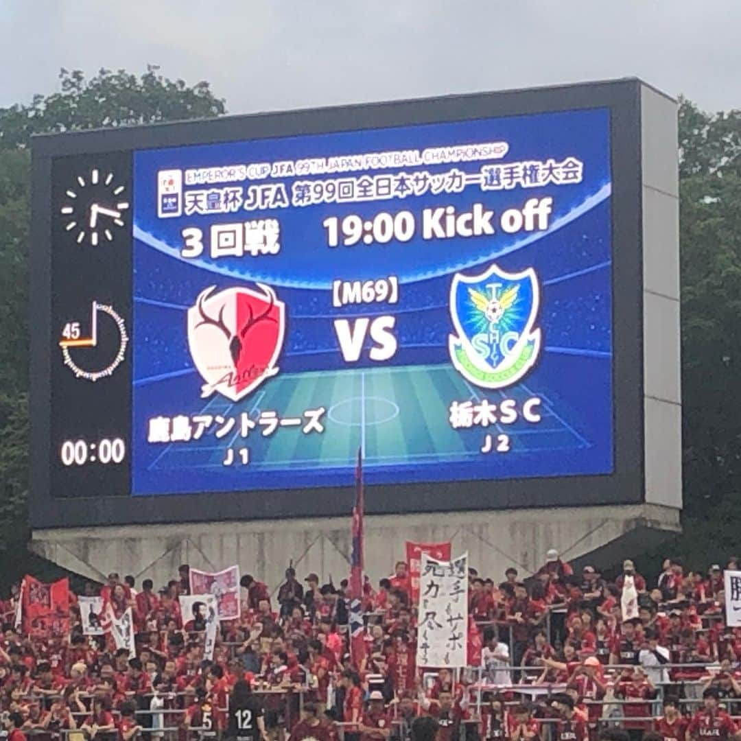 ジーコさんのインスタグラム写真 - (ジーコInstagram)「Uma ótima vitoria que nos coloca nas oitavas da Copa do Imperador.4x0 no Tochigi da 2 divisão.Esses jogos na maioria das vezes se tornam difíceis ate sair o 1 gol.Foi o que aconteceu hoje. Parabens Kashima.」8月14日 21時09分 - zico