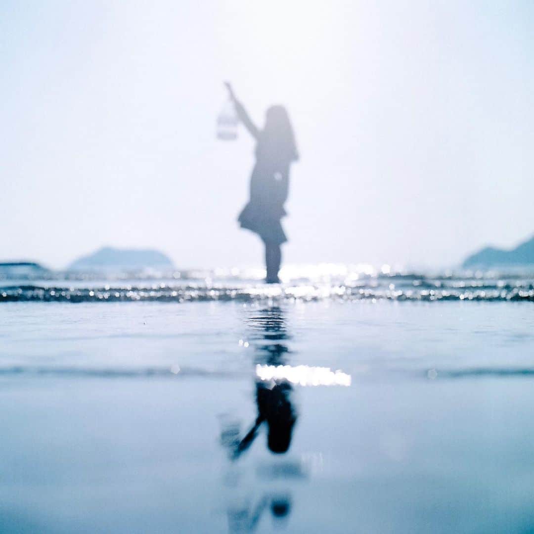 haraoのインスタグラム：「. 夏の光 . . . #GPW_members_only #HUEART_life #reco_ig #indies_gram #indy_photolife #team_jp_ #tokyocameraclub #oldlens_tokyo . . #bestjapanpics #pics_jp #art_of_japan_ #IG_PHOS #japan_daytime_view #photo_jpn #love_bestjapan . . #rox_captures #screen_archive #photogram_archive #as_archive #impression_shots #LINES_and_POINTS #IGersJP #pt_life_ #into_the_screen . . #Lovers_Nippon_Portrait #jp_mood #japan_portrait_club #pixlib_jp #whim_life #被写体募集」