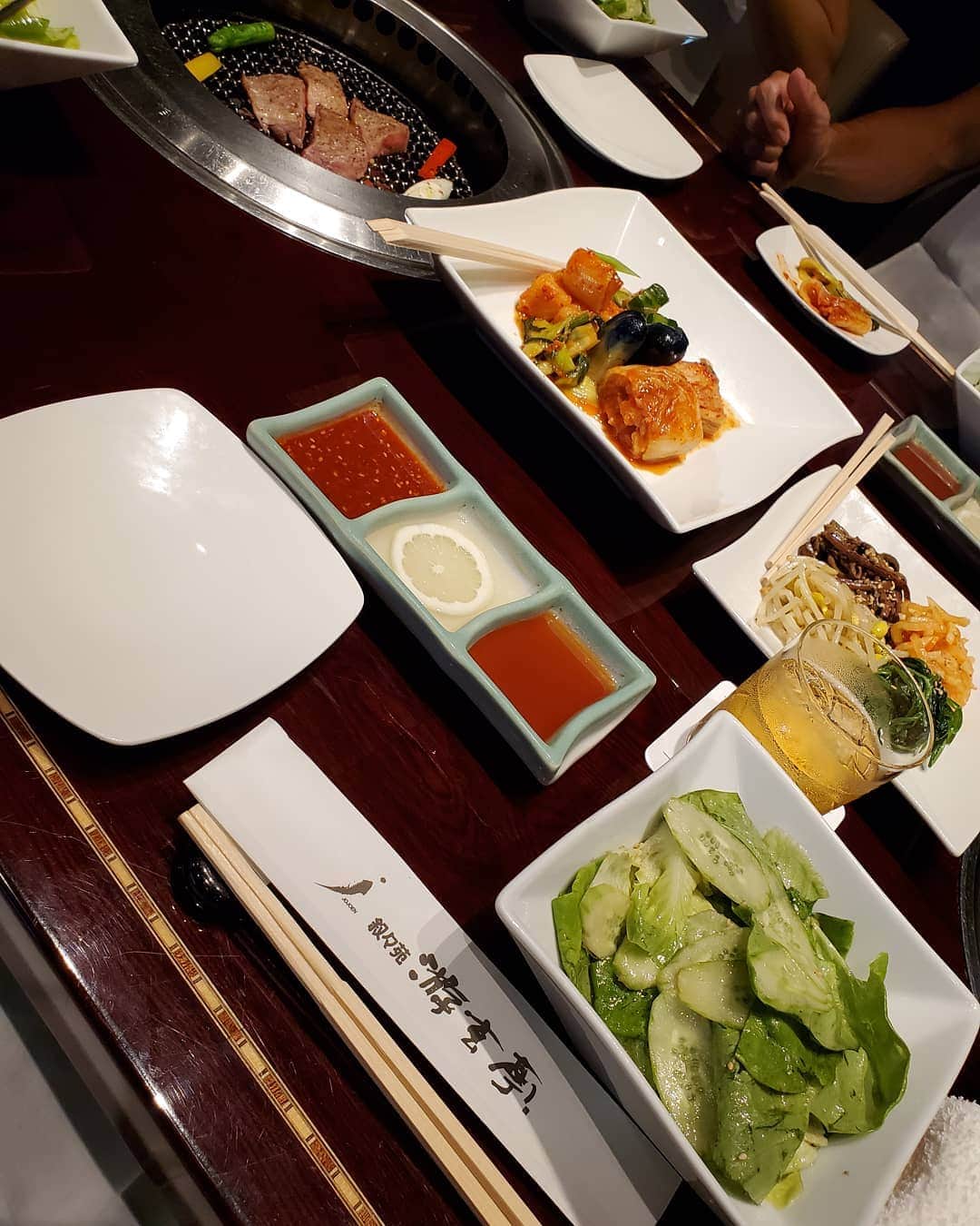朱神宝のインスタグラム：「編集部の方々と焼肉。 焼肉けっこう久しぶりだったけど美味しかったー！！」
