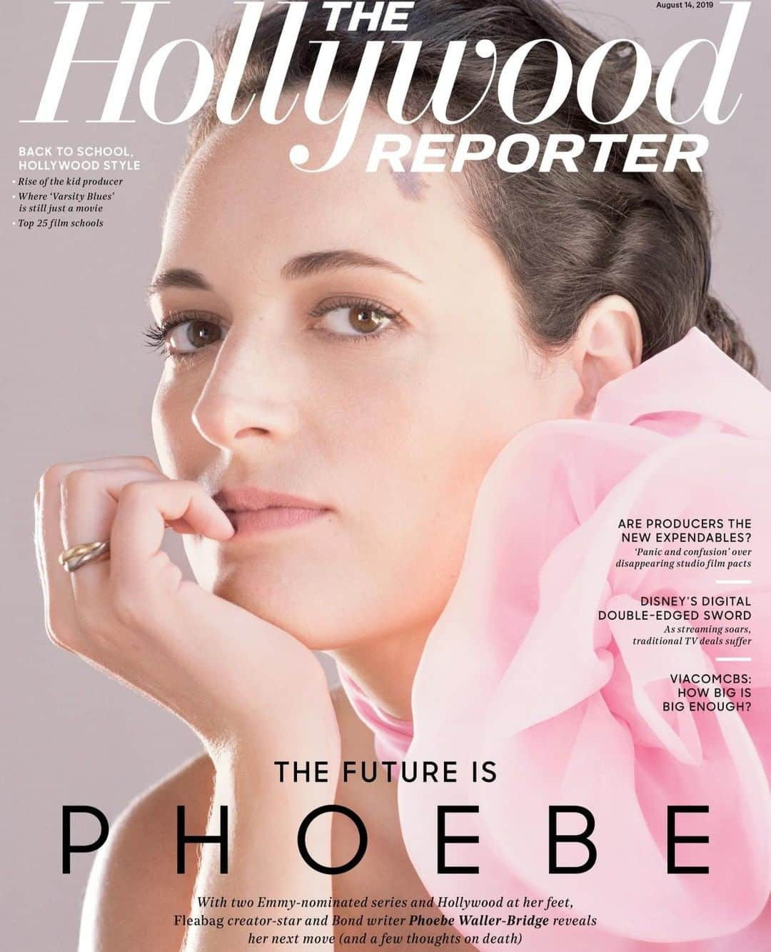 ハリウッド・リポーターさんのインスタグラム写真 - (ハリウッド・リポーターInstagram)「With two Emmy-nominated series and Hollywood at her feet, multihyphenate #PhoebeWallerBridge — who is now James Bond's second-ever female scribe — talks about her future plans and the allure of writing for 007. Link in bio. Photo: @fwo3」8月14日 22時00分 - hollywoodreporter