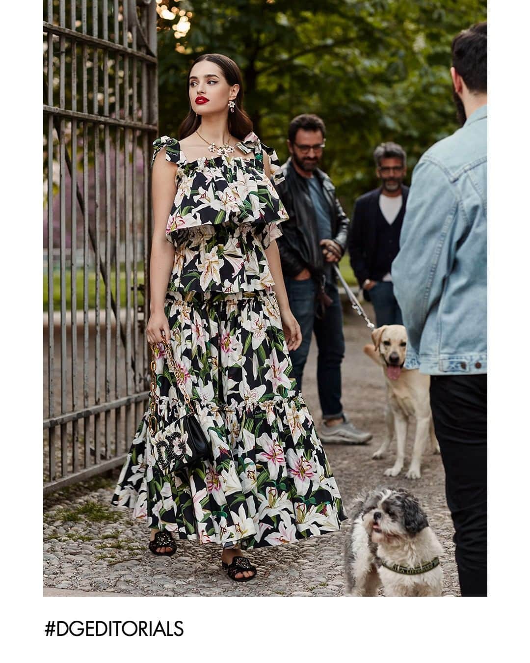 のインスタグラム：「A Dolce&Gabbana look featured on @forbes. #DGWomen」