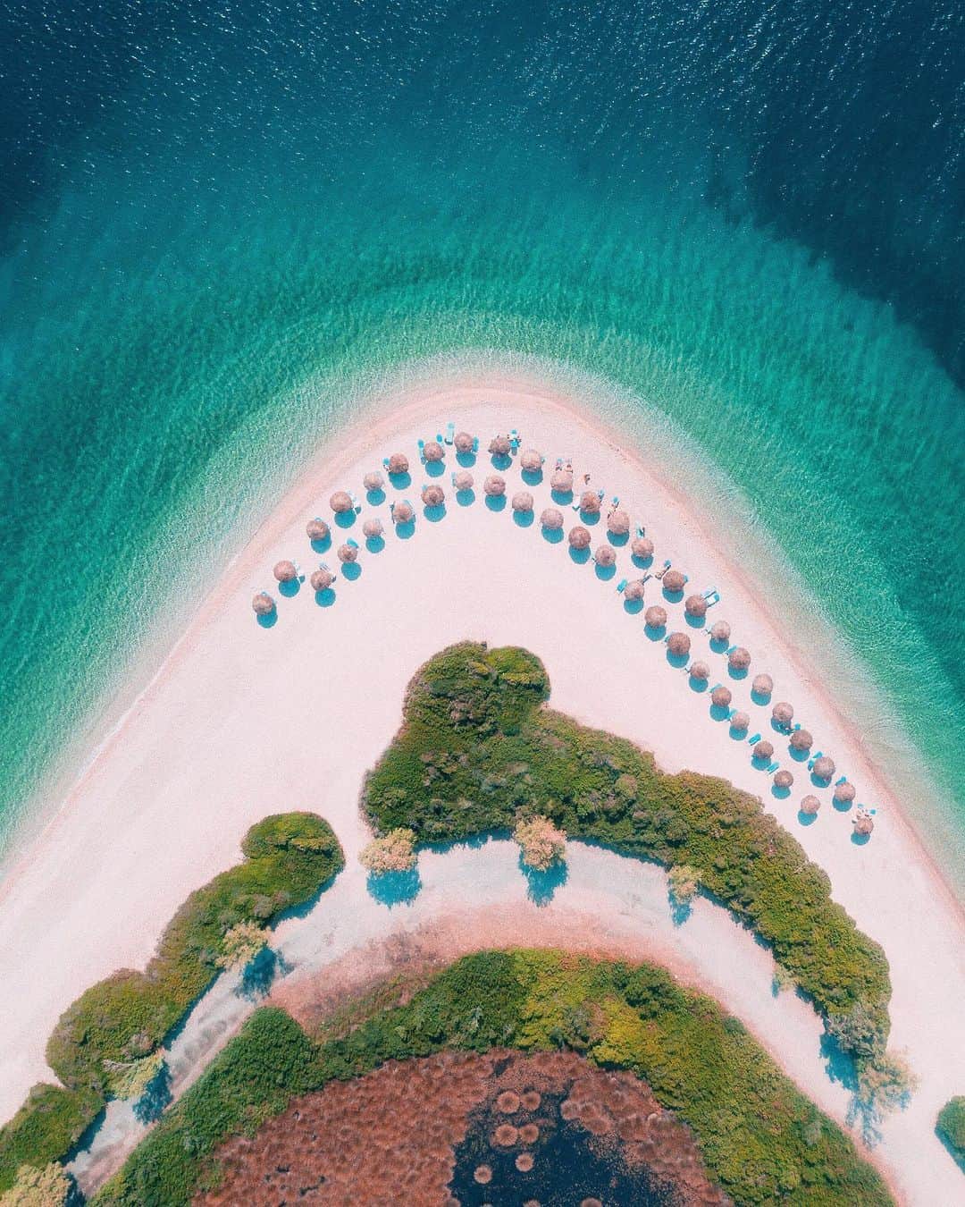 Canon Photographyさんのインスタグラム写真 - (Canon PhotographyInstagram)「@ianharper // A drone’s perspective of summer time in Greece!」8月14日 22時12分 - cpcollectives