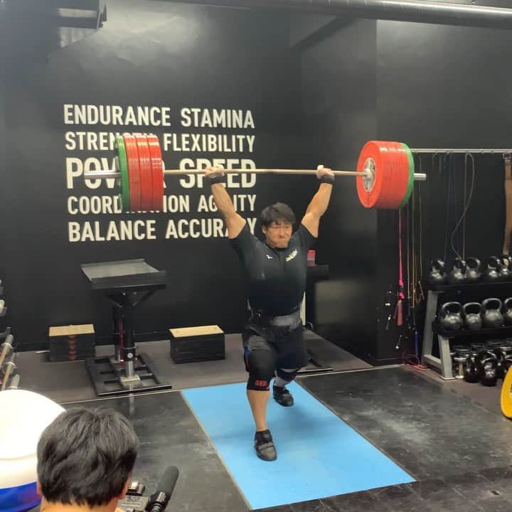 山本俊樹のインスタグラム：「- clean & jerk 190KG  @crossfit_blackships  今日も一日ありがとうございました！  #ウエイトリフティングやろうぜ #weightlifting #snatch #cleanandjerk #squat #deadlift  #耐えて勝つ #率先垂範 #山本俊樹 #LEGACYLIFTER」