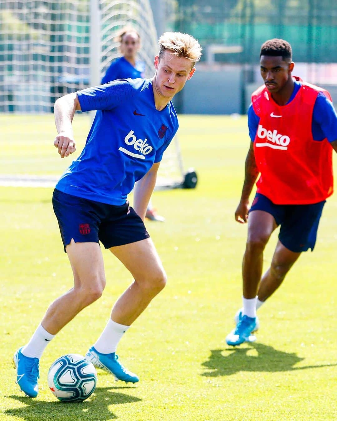 FCバルセロナさんのインスタグラム写真 - (FCバルセロナInstagram)「😱 La Liga starts in 2 days. How excited are you? ⬇️」8月14日 22時43分 - fcbarcelona