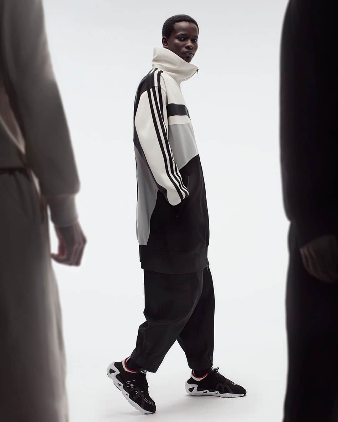 ワイスリーのインスタグラム：「Y-3 Oversized Graphic Track Top and Y-3 FYW S-97. Y-3 Fall Winter 2019. --- #adidas #Y3 #YohjiYamamoto  Discover the collection at Y-3.com」