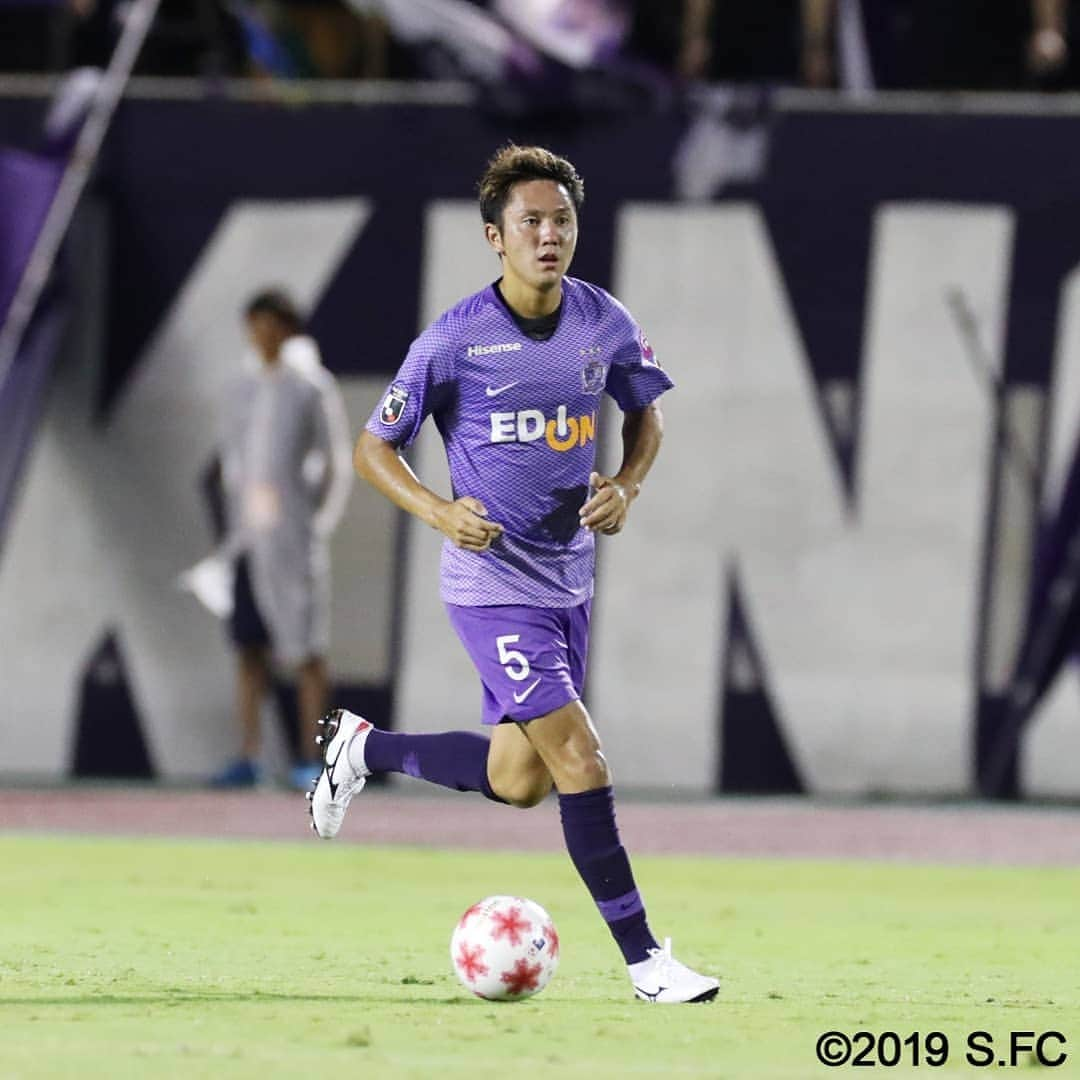 サンフレッチェ広島さんのインスタグラム写真 - (サンフレッチェ広島Instagram)「. ⚽天皇杯 JFA 第99回全日本サッカー選手権大会 3回戦　試合結果⚽ サンフレッチェ広島　2-1　ツエーゲン金沢 前半：0-1 後半：2-0 【得点者（広島のみ）】東俊希、渡大生  先制点を許しながらも粘り強く戦って逆転勝利✨ 悪天候ながらも、最後まで熱いご声援をありがとうございました🙇  #松本大弥 選手 #松本泰志 選手 #吉野恭平 選手 #井林章 選手 #エミルサロモンソン 選手 #レアンドロペレイラ 選手 #青山敏弘 選手 #東俊希 選手 #渡大生 選手 #sanfrecce #ICHIGAN」8月14日 23時02分 - sanfrecce.official