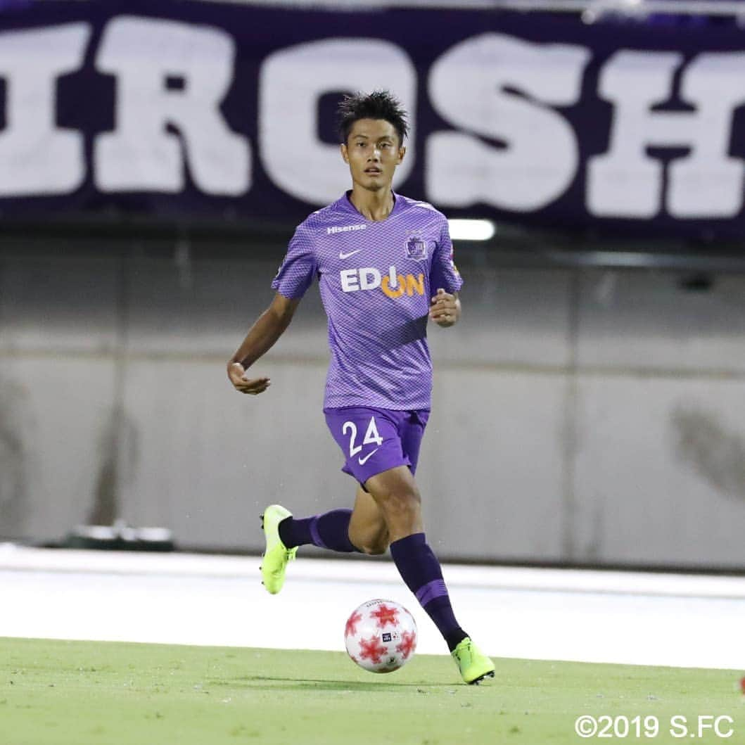 サンフレッチェ広島さんのインスタグラム写真 - (サンフレッチェ広島Instagram)「. ⚽天皇杯 JFA 第99回全日本サッカー選手権大会 3回戦　試合結果⚽ サンフレッチェ広島　2-1　ツエーゲン金沢 前半：0-1 後半：2-0 【得点者（広島のみ）】東俊希、渡大生  先制点を許しながらも粘り強く戦って逆転勝利✨ 悪天候ながらも、最後まで熱いご声援をありがとうございました🙇  #松本大弥 選手 #松本泰志 選手 #吉野恭平 選手 #井林章 選手 #エミルサロモンソン 選手 #レアンドロペレイラ 選手 #青山敏弘 選手 #東俊希 選手 #渡大生 選手 #sanfrecce #ICHIGAN」8月14日 23時02分 - sanfrecce.official