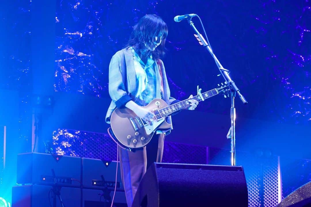yonigeのインスタグラム：「2019.8.13 日本武道館「一本」  photo by 太田好治（@yoshiharuota）・立脇卓（@taku_tatewaki）」