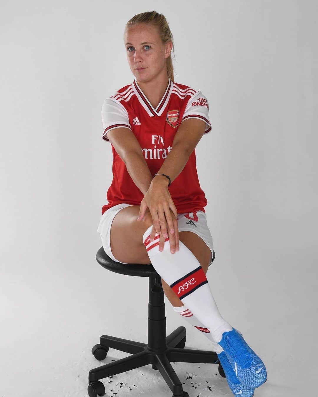 Arsenal Ladiesさんのインスタグラム写真 - (Arsenal LadiesInstagram)「Beth Mead is a mood rn 💅 @bethmead_ 😅 #ArsenalWomen」8月14日 23時26分 - arsenalwfc
