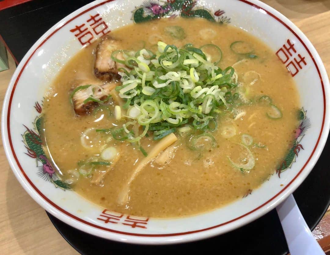 前田彩名のグルメインスタ