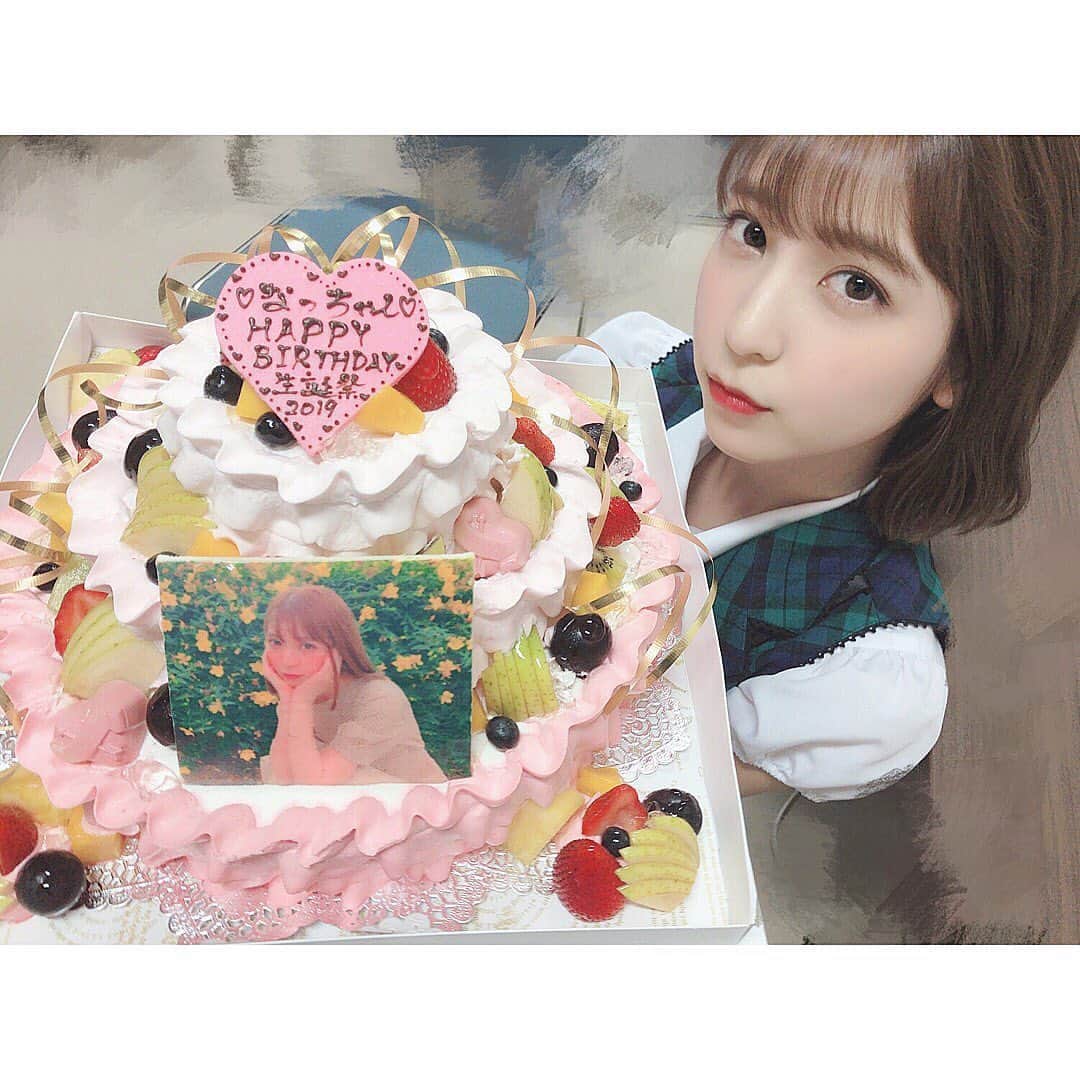 松岡菜摘のインスタグラム：「. . 生誕祭ありがとうございました☺︎ 23歳もがんばります✨ . Chocolateshopのケーキ！ 今年もかわいすぎる〜っ . #cake #birthdaycake  #chocolateshop #🎂」
