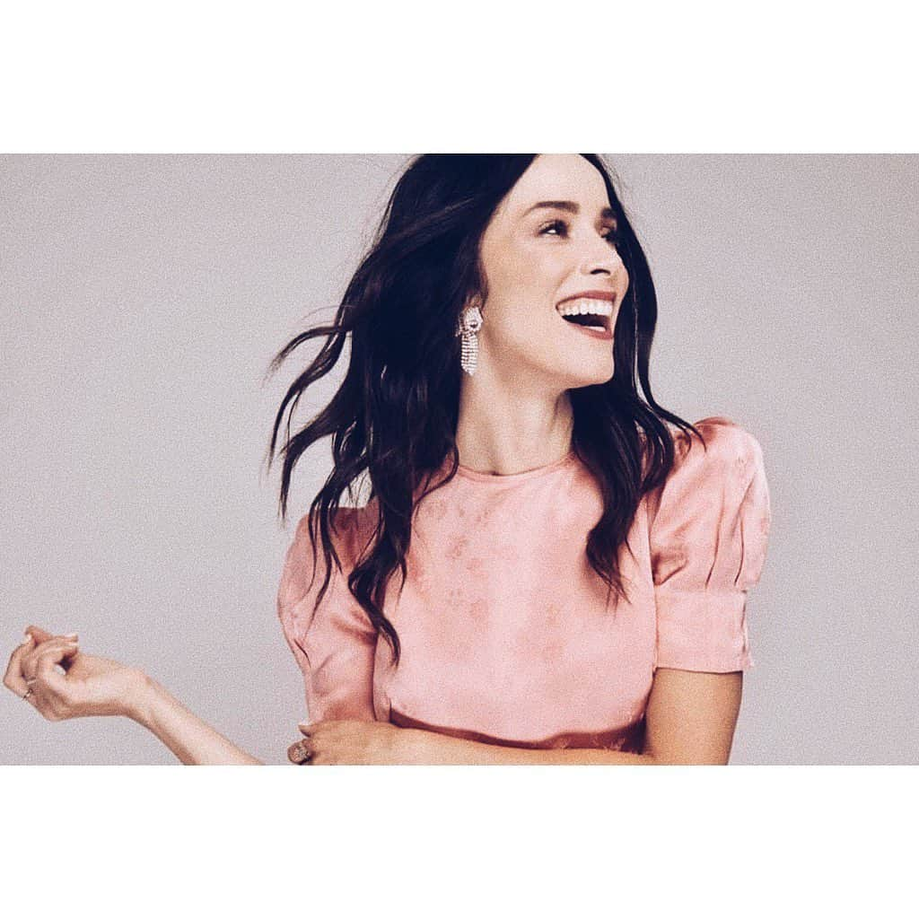 アビゲイル・スペンサーさんのインスタグラム写真 - (アビゲイル・スペンサーInstagram)「🎀.」8月14日 23時38分 - abigailspencer