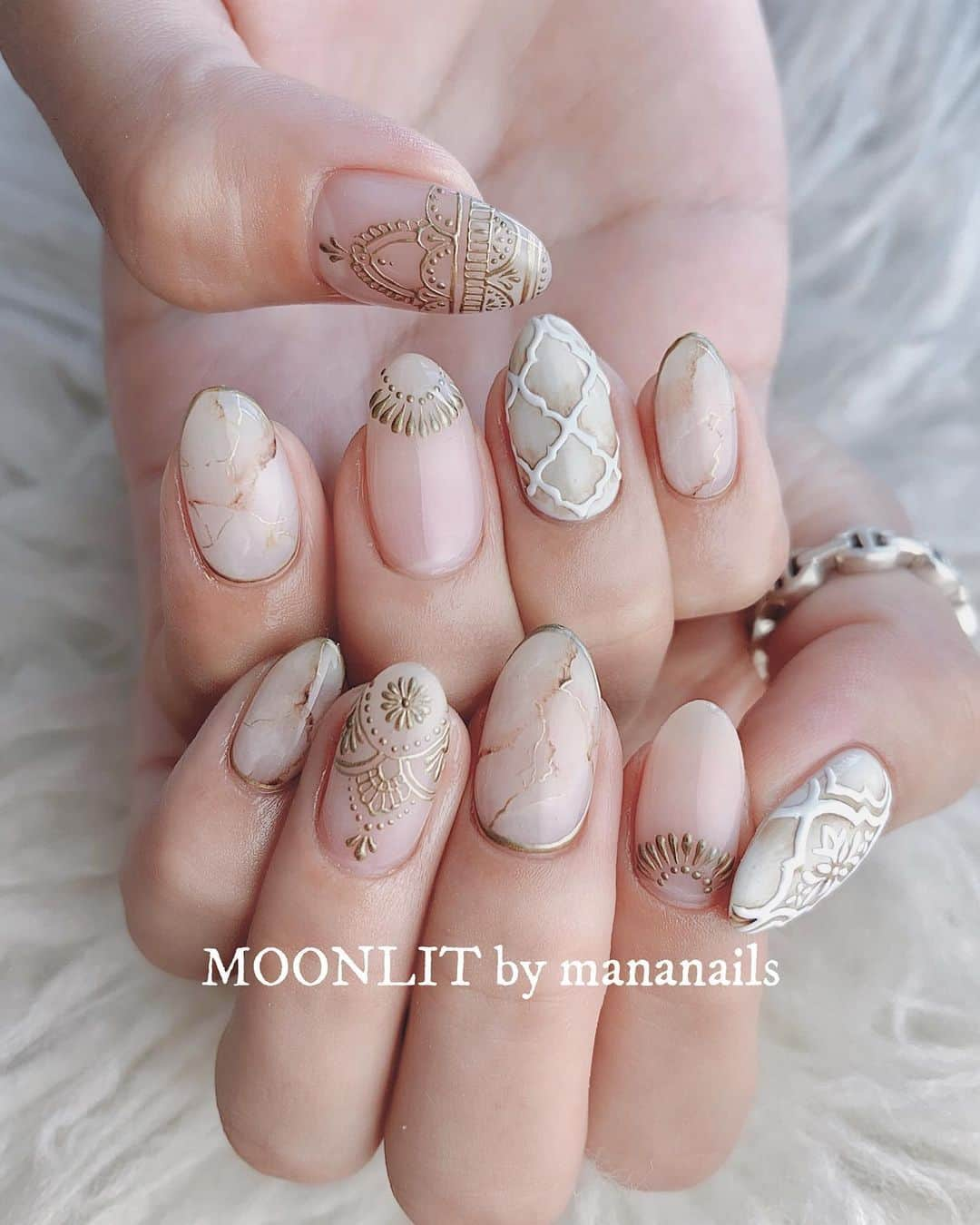 mananailsさんのインスタグラム写真 - (mananailsInstagram)「moroccan wedding👰🏼💕 ㅤ ☾150min design」8月14日 23時40分 - mananails