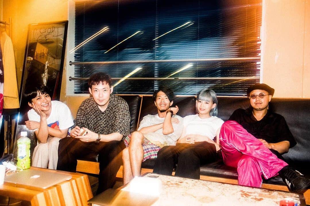 モリシーのインスタグラム：「マツザカお疲れ！ そして共演のMomくん、吉澤嘉代子さんもありがとうございました！  #awesometalks  #awesomecityclub」