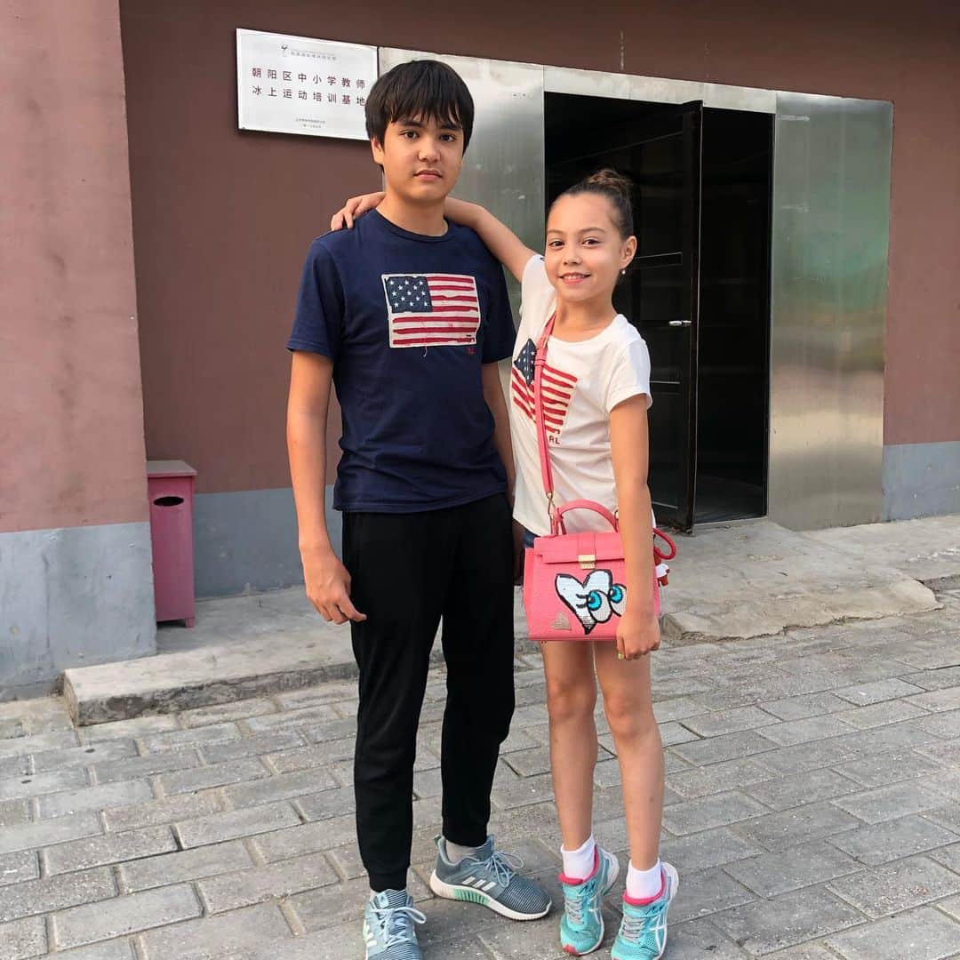 陳露さんのインスタグラム写真 - (陳露Instagram)「两个小家伙一下就长大了！」8月15日 0時11分 - luchen.china