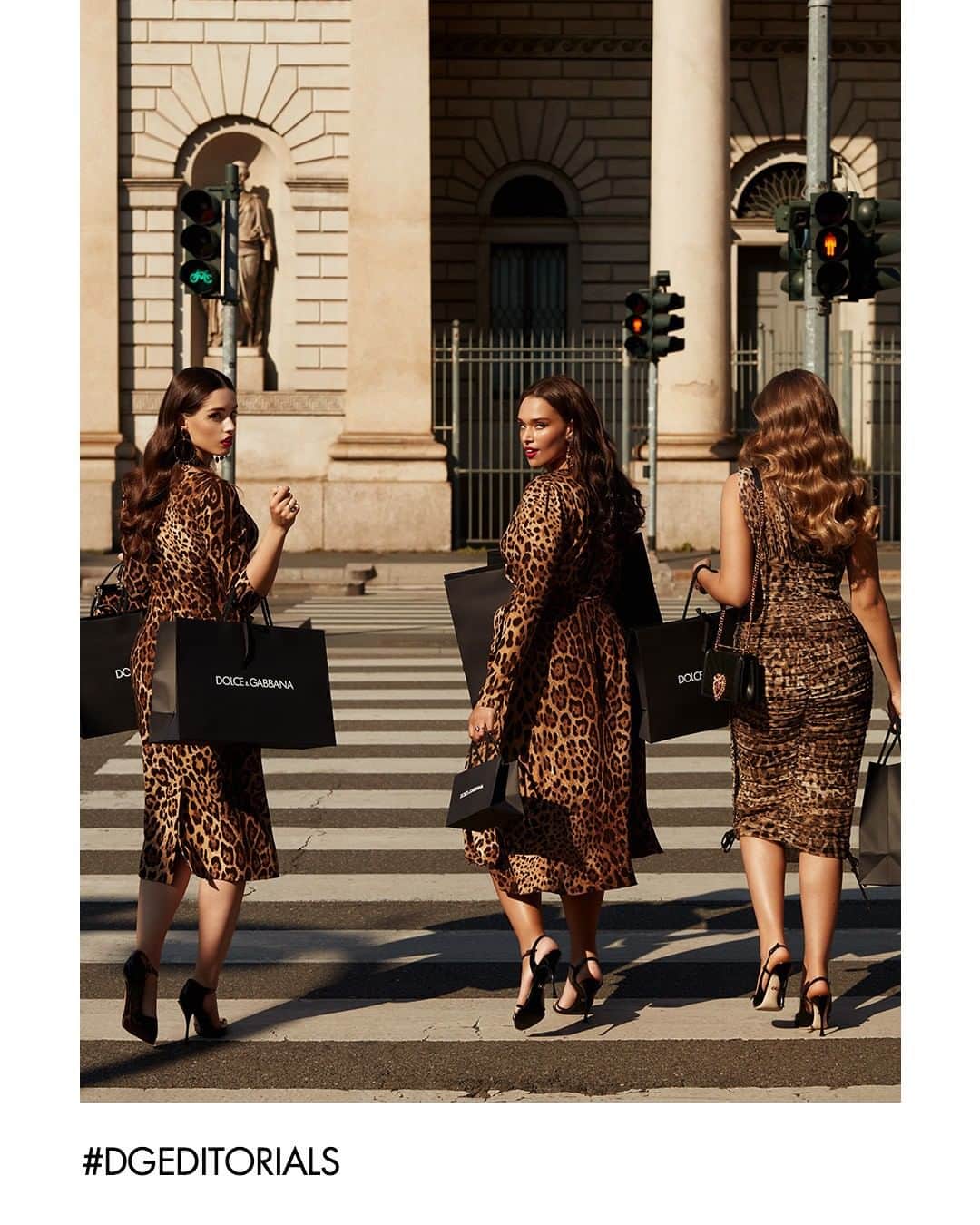 のインスタグラム：「Dolce&Gabbana looks are featured on @forbes. #DGWomen」