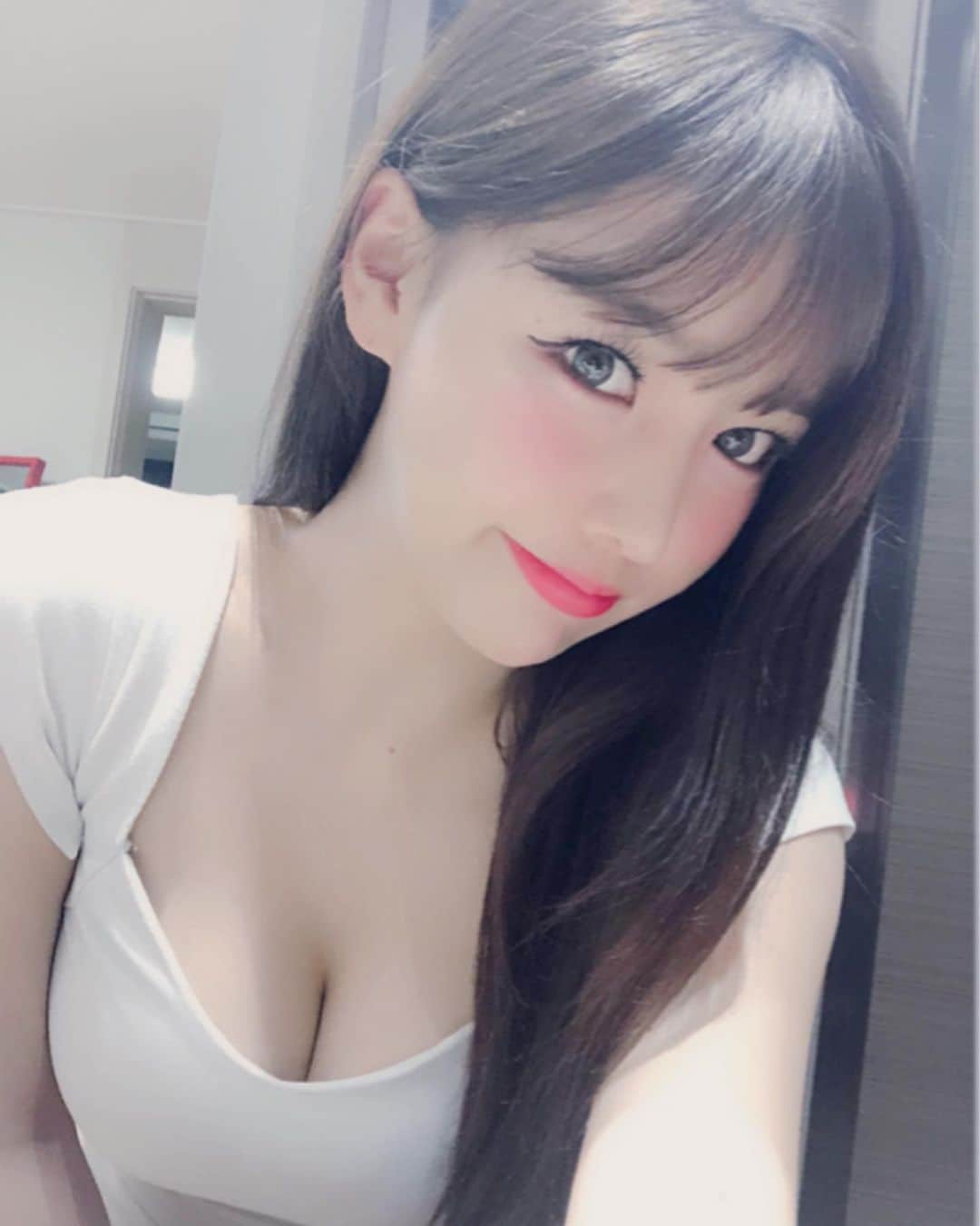 hyeriのインスタグラム：「잘자요 모두❤️ #잠수#안녕#ㅂㅇ」