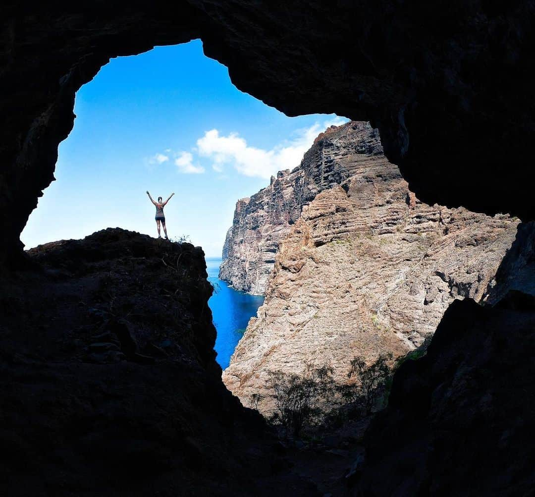 goproさんのインスタグラム写真 - (goproInstagram)「Photo of the Day: Rock cave or rock continent? 📷: @carlos.orenes • Shot on #GoProHERO7 Black. • • • @GoProES #GoProES #GoProTravel #GoPro #Tenerife #SpainTravel」8月15日 1時09分 - gopro