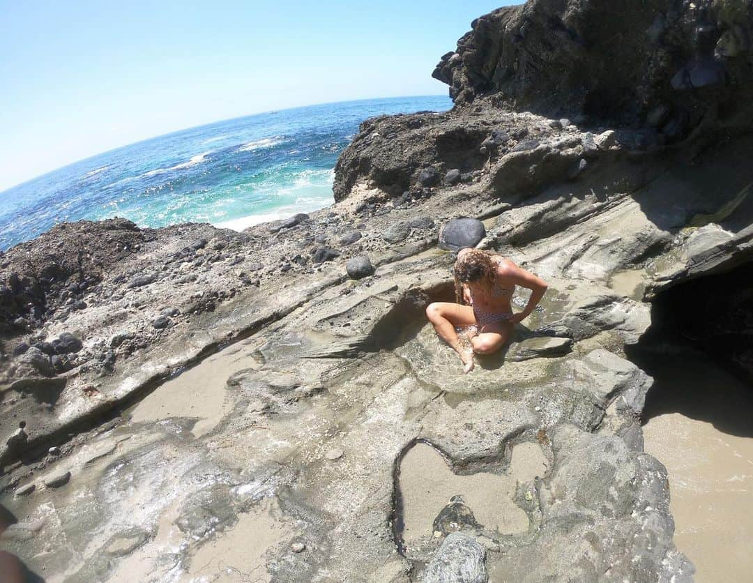 リンゼイ・ジャコベリスさんのインスタグラム写真 - (リンゼイ・ジャコベリスInstagram)「Finding warm pools with friends @meghantierney @rachelmincemeyer @sbxwomen @gypsiesgirlgang」8月15日 1時12分 - lindseyjacobellis