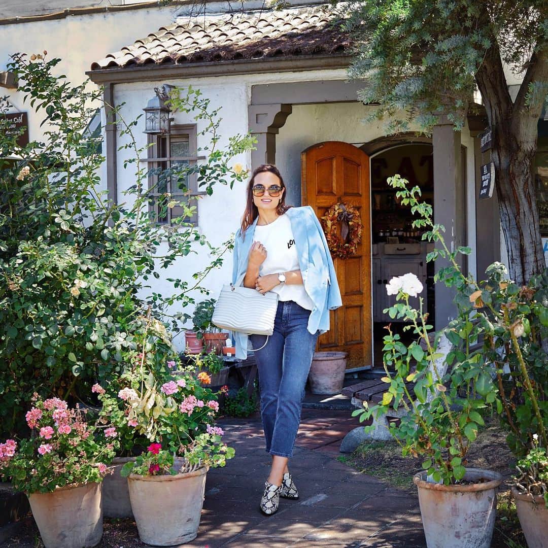 のインスタグラム：「This season, we're taking style cues from the women who inspire us! Next up: our friend & style muse, @shalicenoel. Head to our IG Stories to see how Shalice wears her favorite looks from our fall collection around her LA neighborhood. #RMmusesIRL」