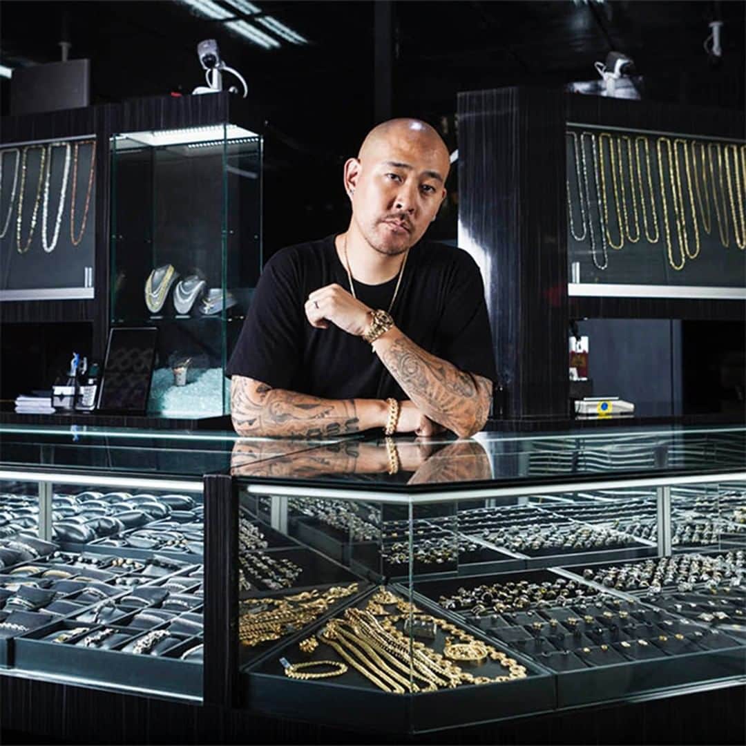 HYPEBEASTさんのインスタグラム写真 - (HYPEBEASTInstagram)「@hypebeaststyle: After the list of 'Top Rappers of All Time' had the internet going crazy last week, @benballer just dropped his 'Top 20 Greatest Jewelers Ever,' firmly placing him atop the list followed by Jacob the Jeweler, Greg Yuna, and more. Click the link in bio to see his full rankings and be sure to check out our latest How To: Buying Jewelry video guide.⁠」8月15日 2時20分 - hypebeast