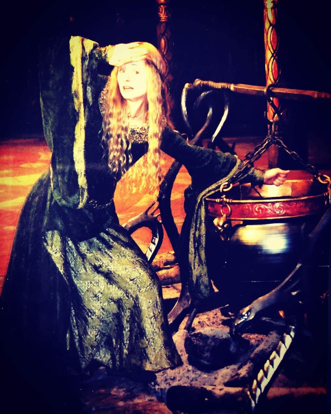 ミランダ・オットーさんのインスタグラム写真 - (ミランダ・オットーInstagram)「“Give me a sword not a saucepan” The Golden Hall 2000 ⚔️🗡⚔️🗡⚔️🗡#lotr #eowyn #cametoslaynottostew」8月15日 2時24分 - miranda.otto