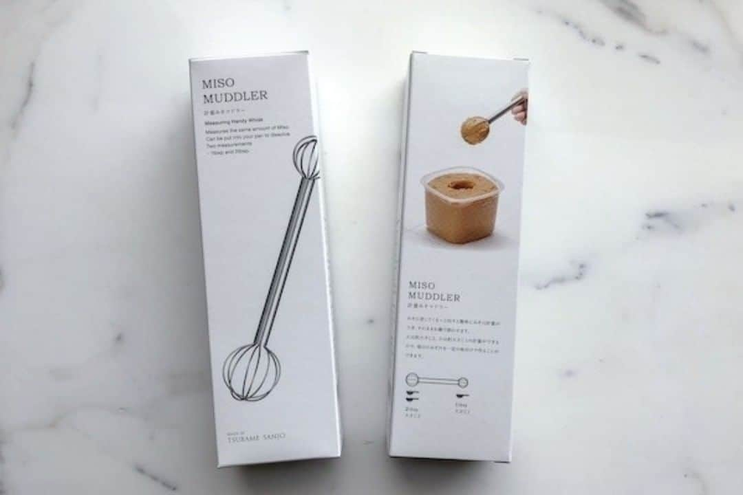 UchiCookさんのインスタグラム写真 - (UchiCookInstagram)「The Miso Muddler's ease of use when it comes to making individual bowls of miso soup. The sleek design allows you to scoop up miso and dissolve the paste directly into the bowl or pot without using any extra spoon. Aside from measuring and whisking miso, it is also perfect for beating eggs and whisking salad dressing and all sort of sauces. 😋 Enhance your kitchen experience ⋅ www.uchicook.com ♨ — #uchicook #stainlesssteel #steamgrill #foodstagram #foodie #cookware #kitchenware #kitchenutensils #easyrecipes #miso #misomuddler」8月15日 7時20分 - uchicook