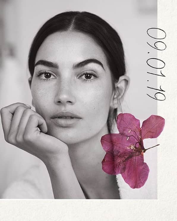 IMG Modelsさんのインスタグラム写真 - (IMG ModelsInstagram)「Wake up and smell the Lillies. 🌸 We can’t wait to experience the journey of @lilyaldridgeparfums @lilyaldridge #lilyaldridge #lilyaldridgeparfums #IMGstars」8月15日 8時09分 - imgmodels
