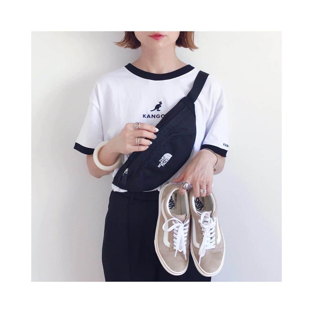 のインスタグラム：「#wear更新 ☝︎ TOPにURL載せてます ．．．．．．✈︎ . . . #code #outfit #ootd . . . 詳しくは#wear で見てね♥︎ wear account → sizu0618 . . . #MINEBY3MOOTD #mamagirl #コーデ #コーディネート #ファッション #今日の服 #今日のコーデ #ママファッション #ママコーデ #ママスタイル @goldy_jp」