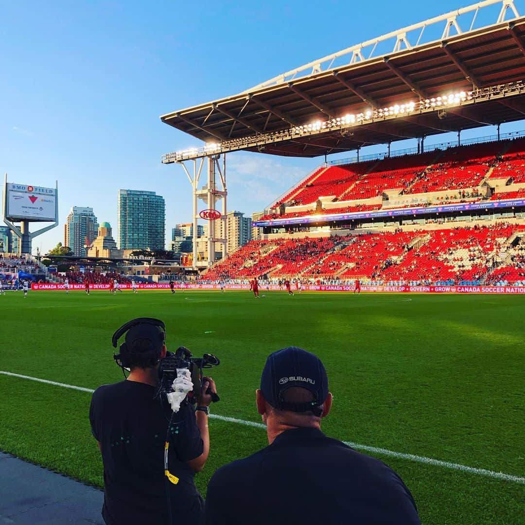 ジェフリー・バトルのインスタグラム：「Futbol game!  Go Toronto Football Club ⚽️ @torontofc」