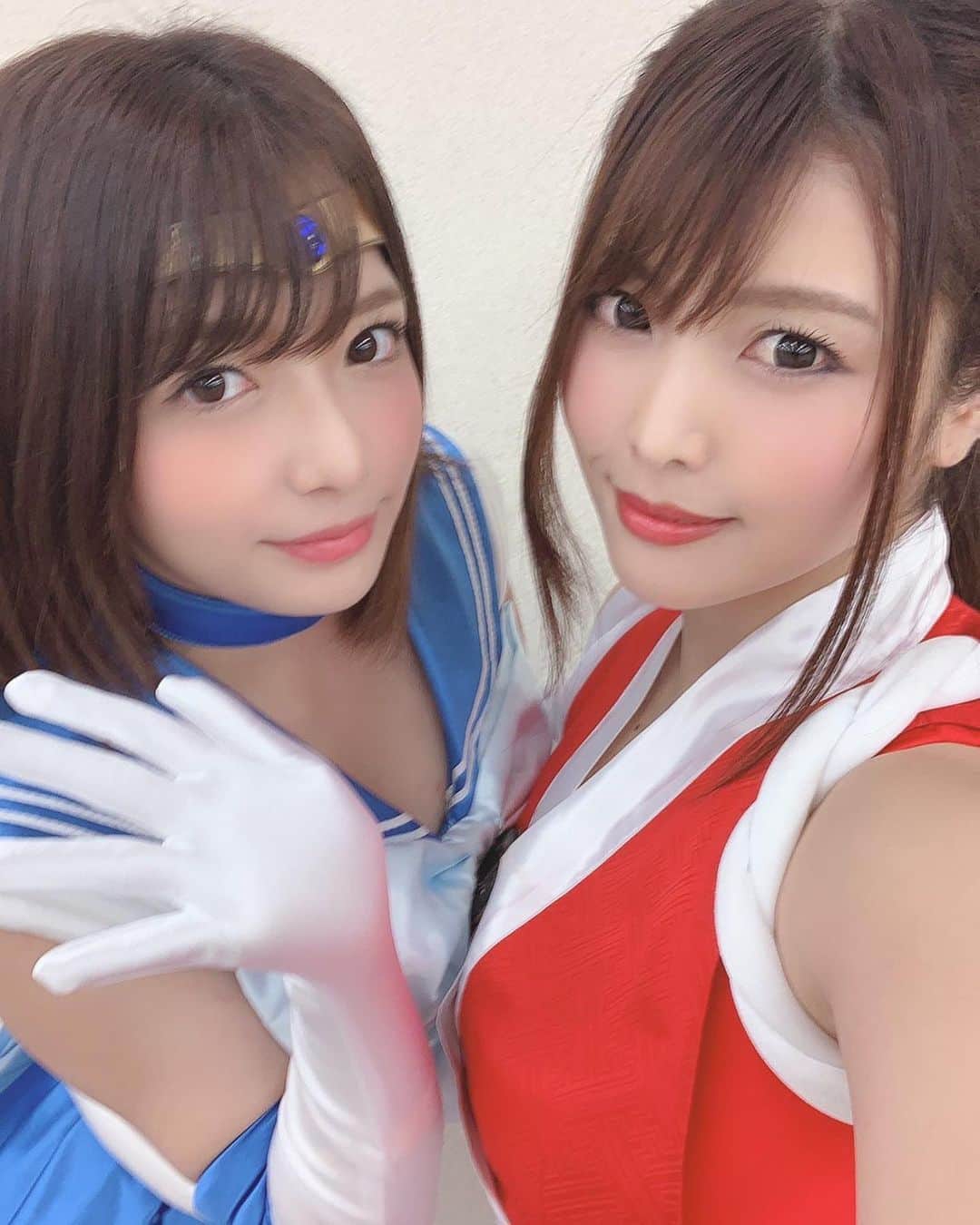 新村あかりのインスタグラム：「8月12日 コスホリック GIGAさんのブースで麻里梨夏ちゃんと一緒でした☺️💓 のたんとも会えたよ〜！うれち！！！」