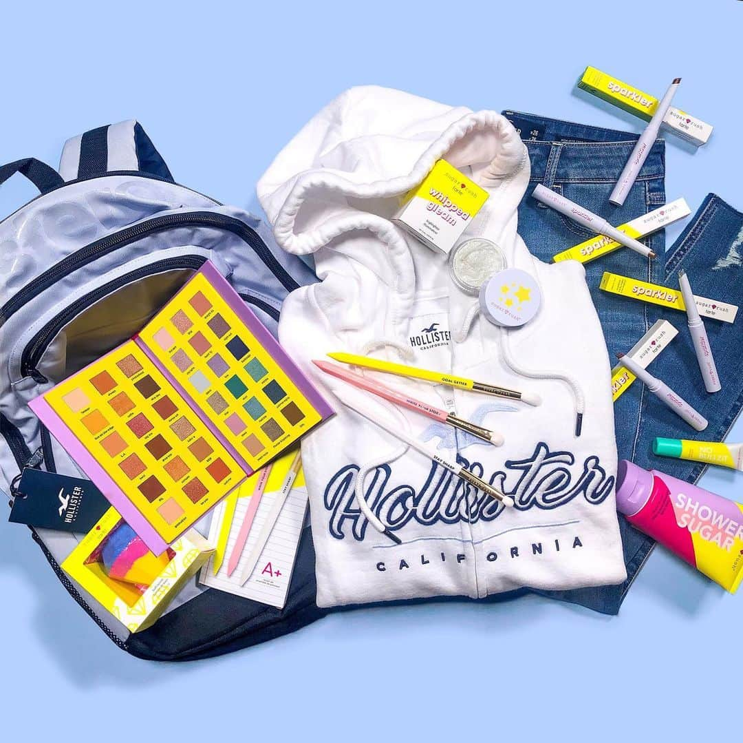 Hollister Co.さんのインスタグラム写真 - (Hollister Co.Instagram)「🎉 BACK-TO-SCHOOL GIVEAWAY 🎉 We’re kicking off back-to-school szn with our friends @tartecosmetics & their NEW @sugarrush collection with the ultimate #giveaway—so we can help you look good, feel good, do better this school year! 🔟 winners will take home a $50 @hollisterco gift card, $50 gift code & #sugarrush new fall collection ($167 value). 🙌  How to ENTER: 1) FOLLOW @hollisterco, @tartecosmetics & @sugarrush! 2) TAG a friend who encourages you to do better every day with the hashtag #bullyfreebeauty in the comments below. GOOD LUCK! Giveaway ends on 8/18/19 at 11:59 PM EST. The 10 winners will be contacted via @tartecosmetics IG DM on 8/19/19. . . *NO PURCHASE NECESSARY TO ENTER OR WIN. MUST BE 14+ (13+ IN CANADA) . US & CANADA ONLY. VOID IN RHODE ISLAND, QUEBEC AND WHERE PROHIBITED . Employees not eligible. ENDS 8/18/19 AT 11:59 AM EST. For rules, prize descriptions and values, and odds,  visit bit.ly/2H2MMyG. ADMINISTRATOR: Abercrombie & Fitch Stores, Inc. 6301 Fitch Path, New Albany, OH 43054.  SPONSOR: TARTE INC., 1375 BROADWAY, NEW YORK, NY 10018 SUITE 800」8月15日 10時04分 - hollister