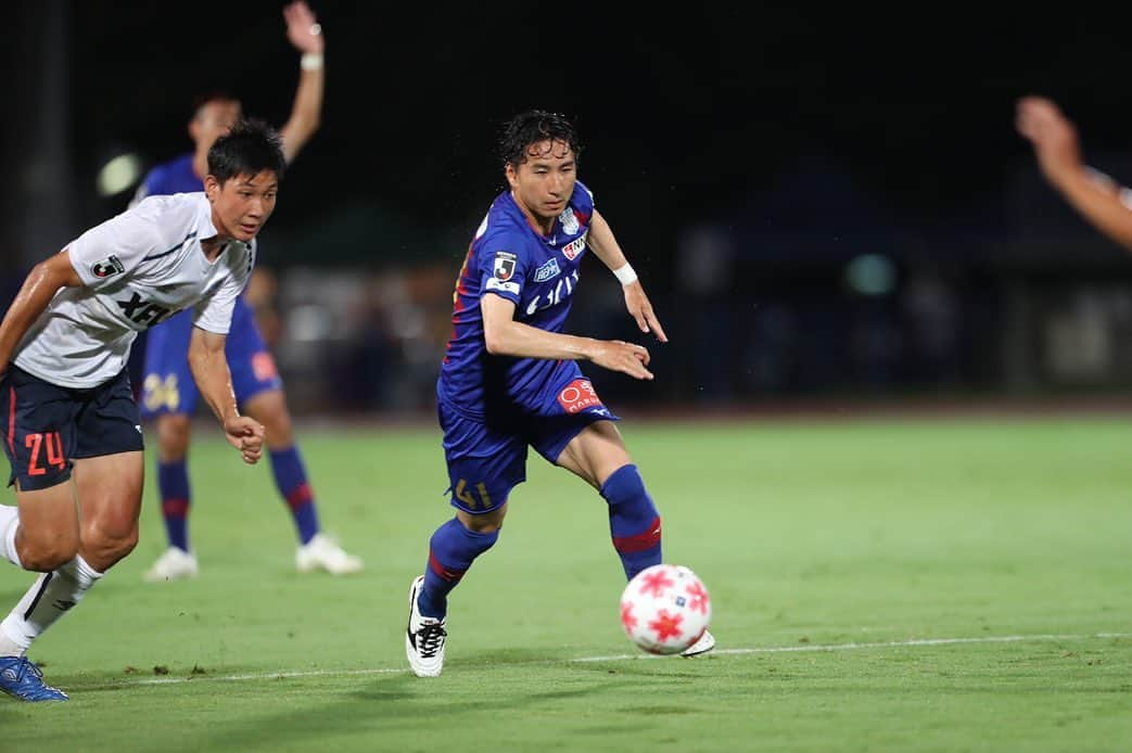 武岡優斗さんのインスタグラム写真 - (武岡優斗Instagram)「天皇杯FC東京戦。  応援ありがとうございました。 チーム一丸となって 掴み取った勝ち。 下克上… これぞ天皇杯の醍醐味であり… 天皇杯の怖さ…  リーグ戦へと 良い流れを持っていけてよかった。 また良い準備したいと思います。  FC東京のサポーターも 凄く沢山の人が来てくれて… 凄く良い雰囲気でした^_^ ありがとうございました！  #ventforet #ventforetkofu #tokyo #fctokyo #武岡優斗 #No41 #41 #YUTO41 #現場からは以上です🙏」8月15日 10時21分 - yuto_takeoka17