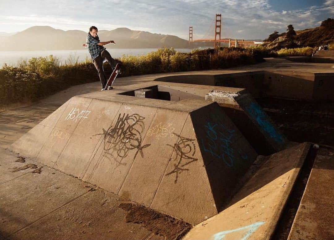 ラカイリミテッドフットウェアさんのインスタグラム写真 - (ラカイリミテッドフットウェアInstagram)「#VincentAlvarez Switch Nose Blunt at Baker Beach 🌉 📸 @sammuller  #Lakai #LakaiOrDie」8月15日 10時20分 - lakailtd