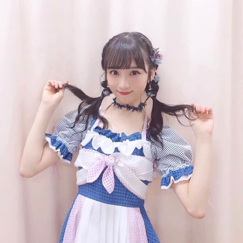 AKB48 Officialさんのインスタグラム写真 - (AKB48 OfficialInstagram)「新曲衣装💖 「サステナブル」  #AKB48 #AKB48official #小栗有以 #YuiOguri #武藤十夢 #TomuMuto #向井地美音 #MionMukaichi  #サステナブル #sustainable﻿ #もう一度君を誘いたい #三つ編み #ヘアアレンジ #ギンガムチェック﻿ #パフスリーブワンピ﻿」8月15日 11時07分 - akb48