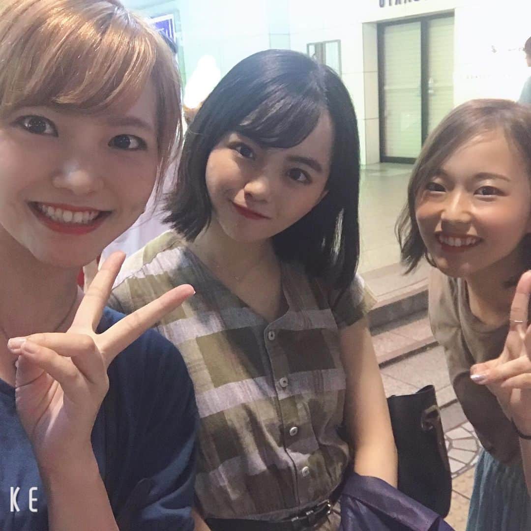 米倉れいなのインスタグラム：「, みんな大好きちーちゃんと 安定の杏南ちゃんとご飯した☺️ #ベルクイ #2017ベルマーレクイーン」